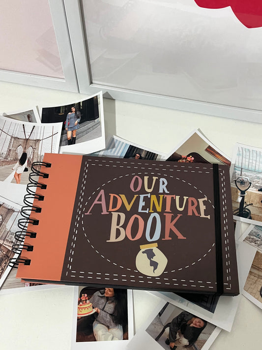 Our Adventure Book | Álbum de Aventuras
