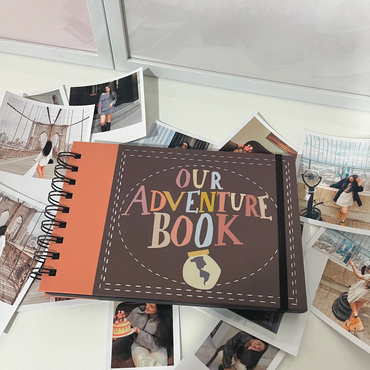 Our Adventure Book | Álbum de Aventuras